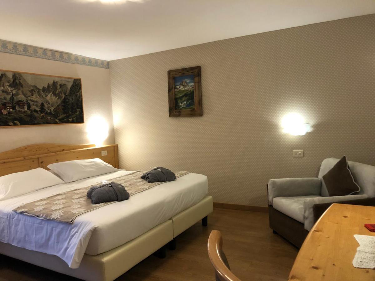 Hotel Edelweiss 3 Stelle Superior Breuil-Cervinia Exterior foto